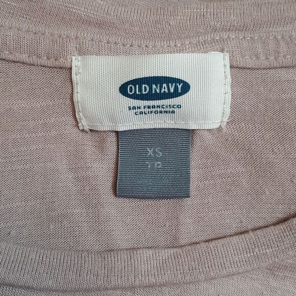 Old Navy crew neck pink tshirt - Picture 3 of 4